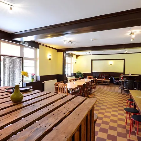Tatil Evi Spacious Holiday Home In Durbuy With Terrace *